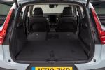 Volvo XC40 T3 Momentum 2018 года (UK)
